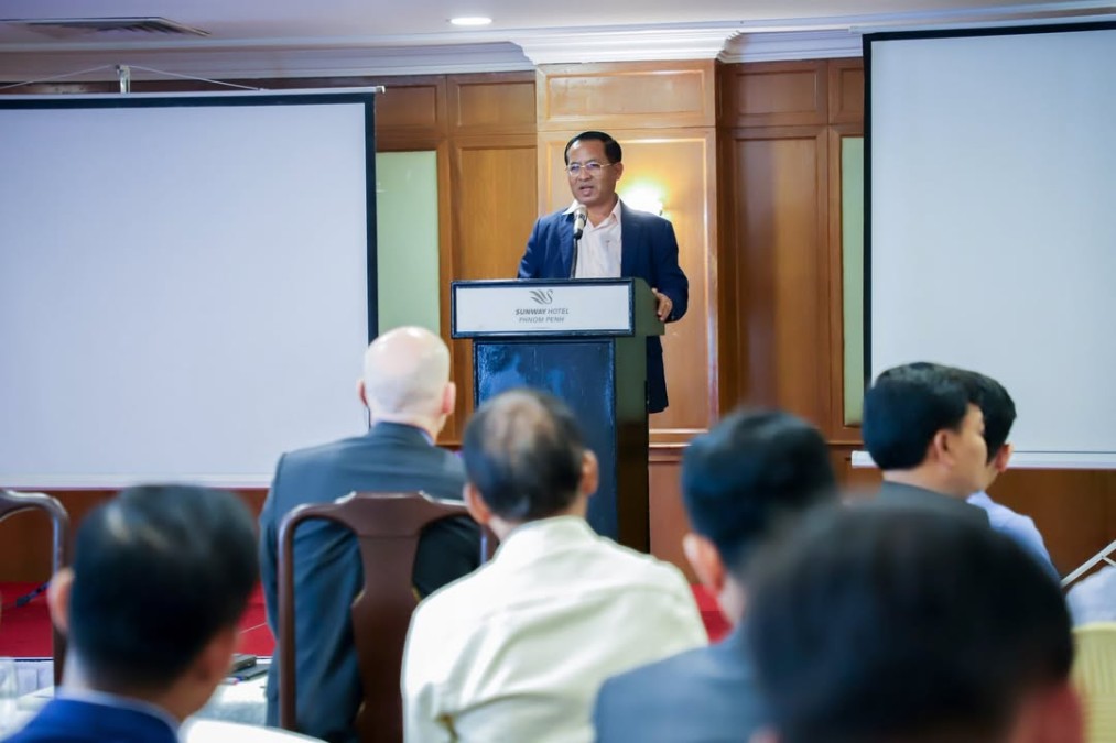 ក្រសួងទេសចរណ៍ជំរុញការអនុវត្តកម្មវិធីបណ្តុះបណ្តាលជំនាញវិជ្ជាជីវៈទេសចរណ៍ឆ្លាស់ (Dual VET) នៅកម្ពុជា!