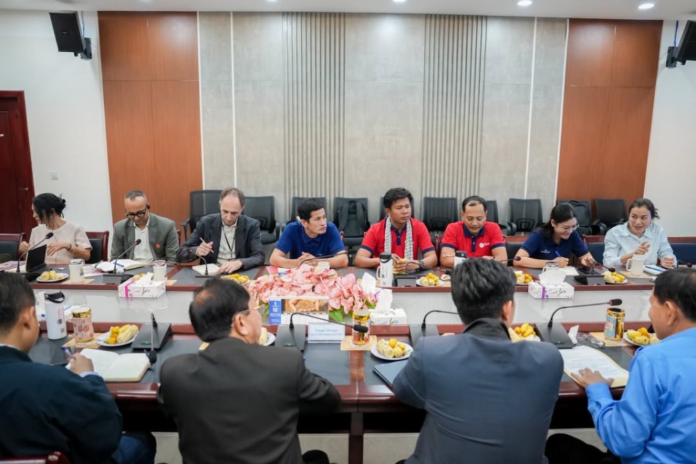 Representatives of the Ministry of Tourism, serving as Co-Vice Chair of the Skills Development Programme Advisory Committee, undertake a field mission to implementing partners in Pursat Province.