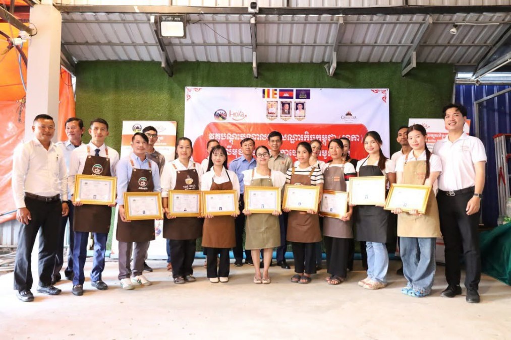 The Banteay Meanchey Provincial Department of Tourism, funded by Swisscontact, has successfully concluded the Barista Training Course.