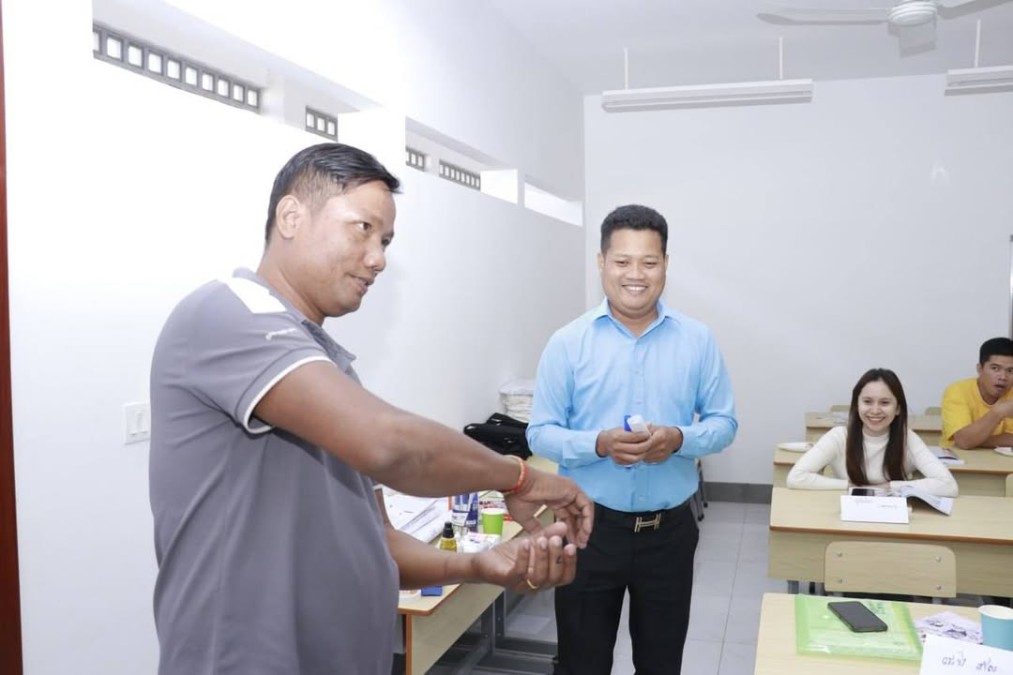 Ministry of Tourism Officials Monitor and Evaluate HoKa Hospitality Training for 100 Tourism Professionals in Preah Sihanouk Province
