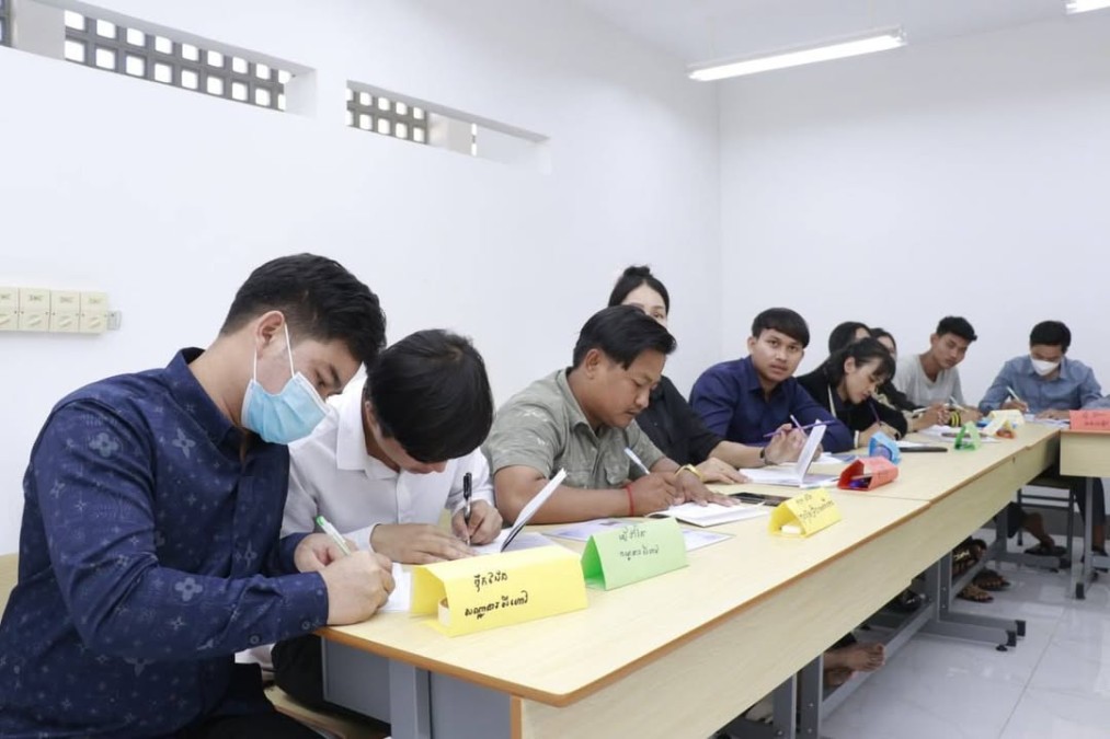 Ministry of Tourism Officials Monitor and Evaluate HoKa Hospitality Training for 100 Tourism Professionals in Preah Sihanouk Province