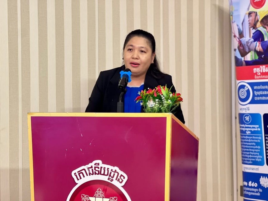 The Ministry of Tourism, in collaboration with the International Labour Organization (ILO), organized a training course on “National Trainers in Food and Beverage Services in accordance with the Cambodia National Qualifications Framework – Vocational Certificate Level 1 (C1).”