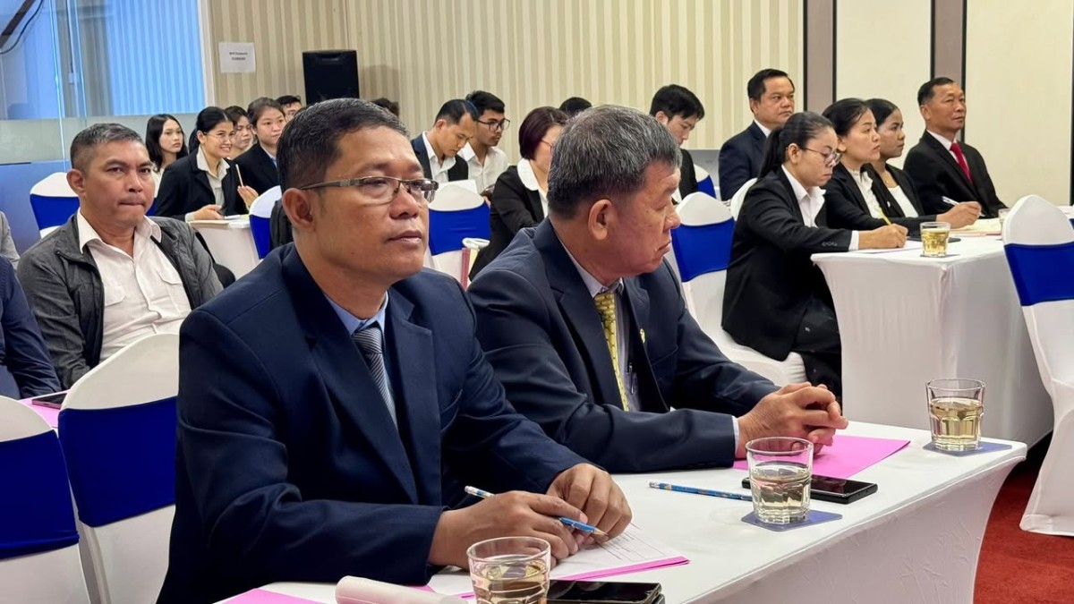 The Ministry of Tourism, in collaboration with the International Labour Organization (ILO), organized a training course on “National Trainers in Food and Beverage Services in accordance with the Cambodia National Qualifications Framework – Vocational Certificate Level 1 (C1).”