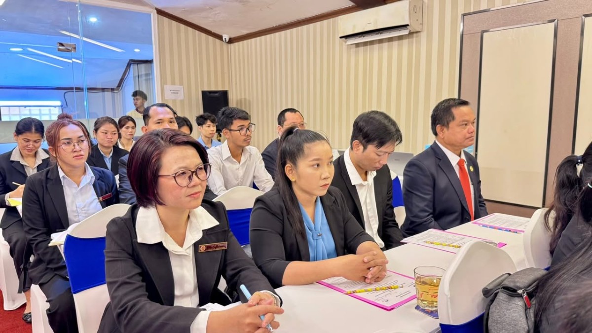 The Ministry of Tourism, in collaboration with the International Labour Organization (ILO), organized a training course on “National Trainers in Food and Beverage Services in accordance with the Cambodia National Qualifications Framework – Vocational Certificate Level 1 (C1).”