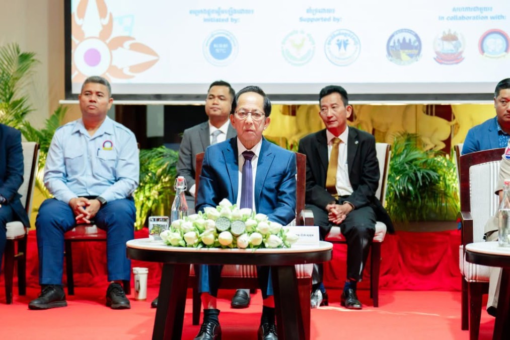The Ministry of Tourism, in collaboration with the Siem Reap Provincial Tourism Club Association, the Skills Development Fund, and the private sector, has trained 200 newly qualified tourism professionals in Siem Reap Province.