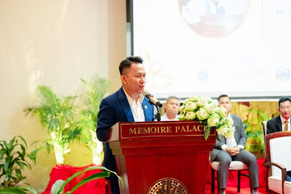The Ministry of Tourism, in collaboration with the Siem Reap Provincial Tourism Club Association, the Skills Development Fund, and the private sector, has trained 200 newly qualified tourism professionals in Siem Reap Province.