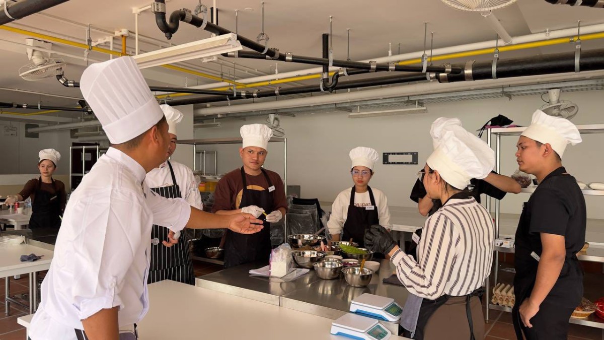Cooking Training under the Hospitality Kampuchea (HoKa) Framework in Preah Sihanouk Province