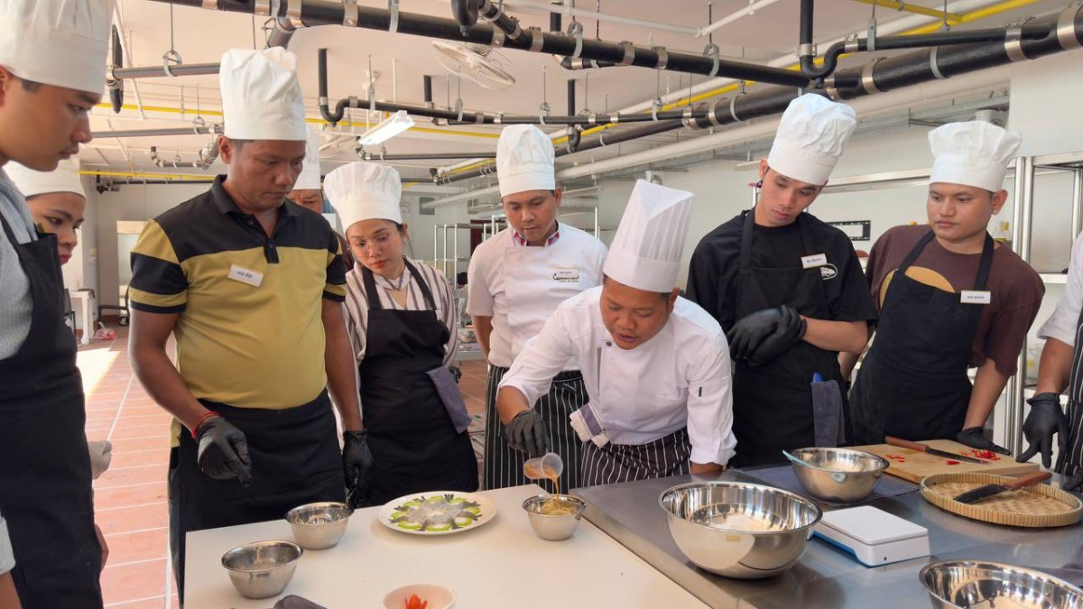 Cooking Training under the Hospitality Kampuchea (HoKa) Framework in Preah Sihanouk Province