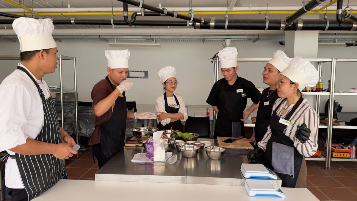 Cooking Training under the Hospitality Kampuchea (HoKa) Framework in Preah Sihanouk Province