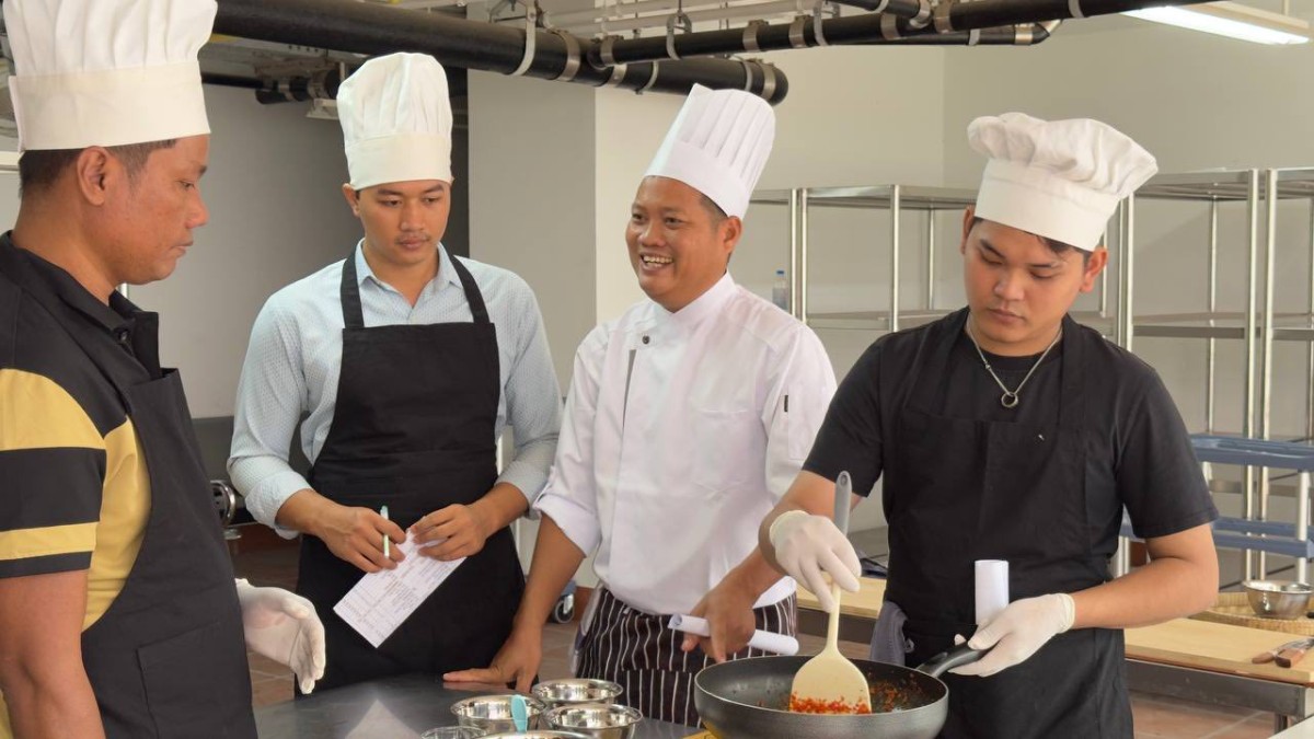 Cooking Training under the Hospitality Kampuchea (HoKa) Framework in Preah Sihanouk Province