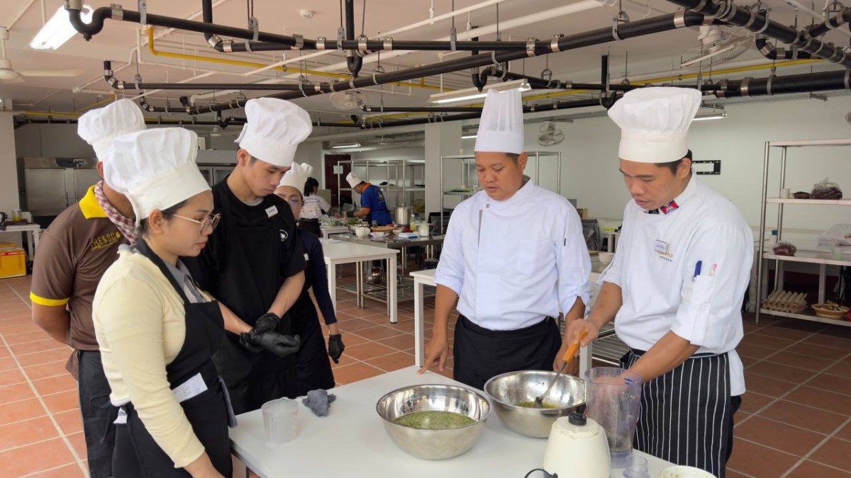 Cooking Training under the Hospitality Kampuchea (HoKa) Framework in Preah Sihanouk Province